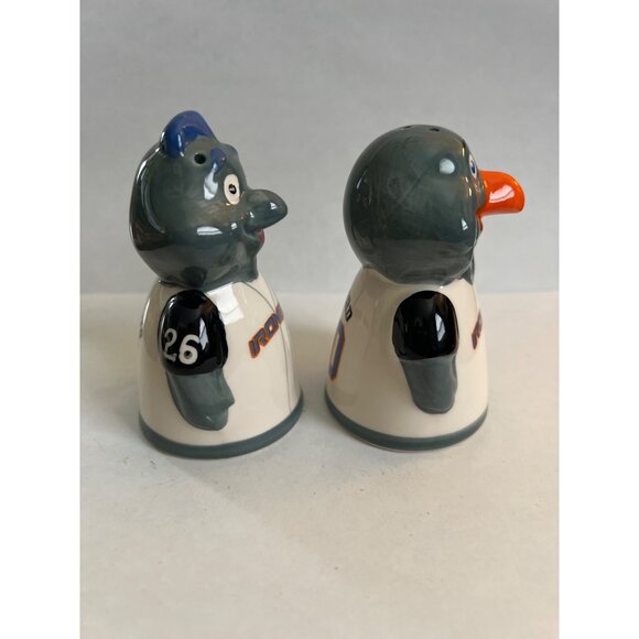 Vintage Aberdeen Ironbirds Salt And Pepper Shaker Set E2 - Picture 4 of 5